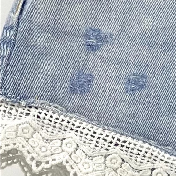 💕SALE Free People High Rise Lace Distressed Short - Picture 7 of 11